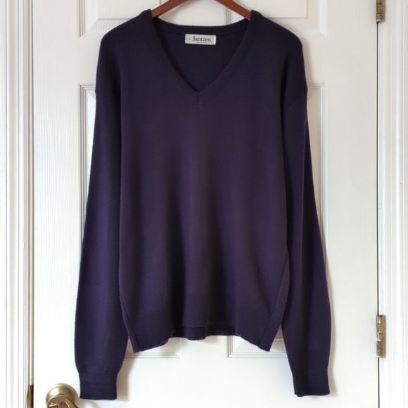 Jantzen Sweaters - Jantzen 90's Vintage Classic & Cozy Long Sleeve V-neck Knit Sweater Navy XL